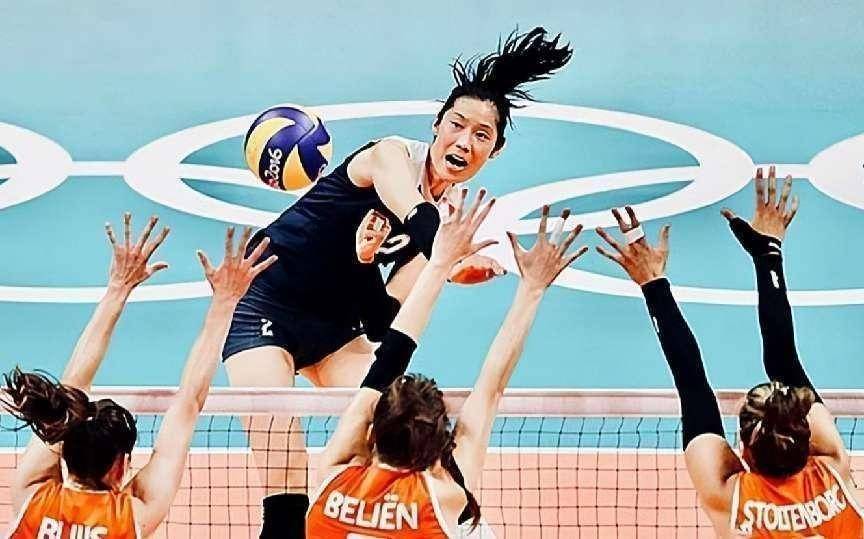 惊喜不断!排球明星朱婷强势回归赛场的简单介绍