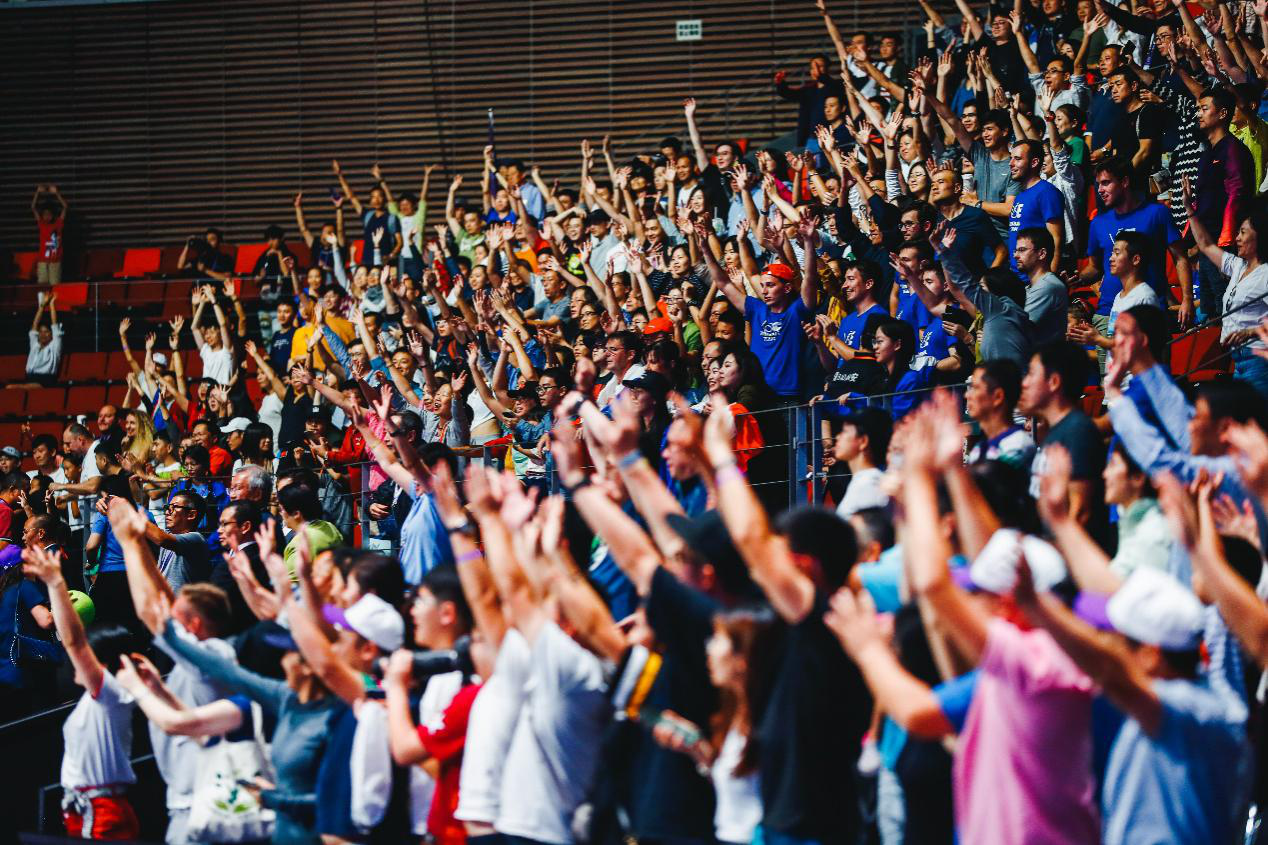 Ming回归赛场,连败首场状态亮眼,塞尔维亚队观众沸腾!