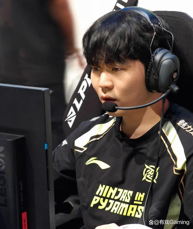 Rookie在中国队比赛中夺冠,重要助攻引发热议!的简单介绍