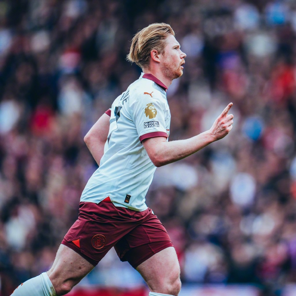 德布劳内在切尔西比赛中重要助攻,险胜引发热议!赛场气氛高涨的简单介绍